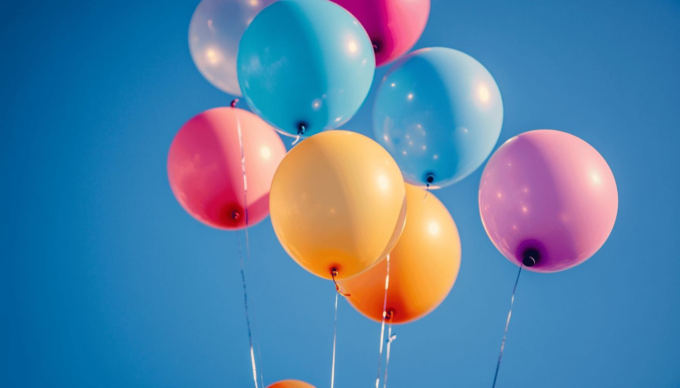 Comment choisir la taille et la couleur d'un ballon hélium pour votre événement ?